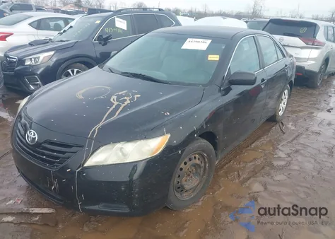 2007 Toyota Camry Le z USA, uszkodzony, nr VIN 4T1BE46K57U501331